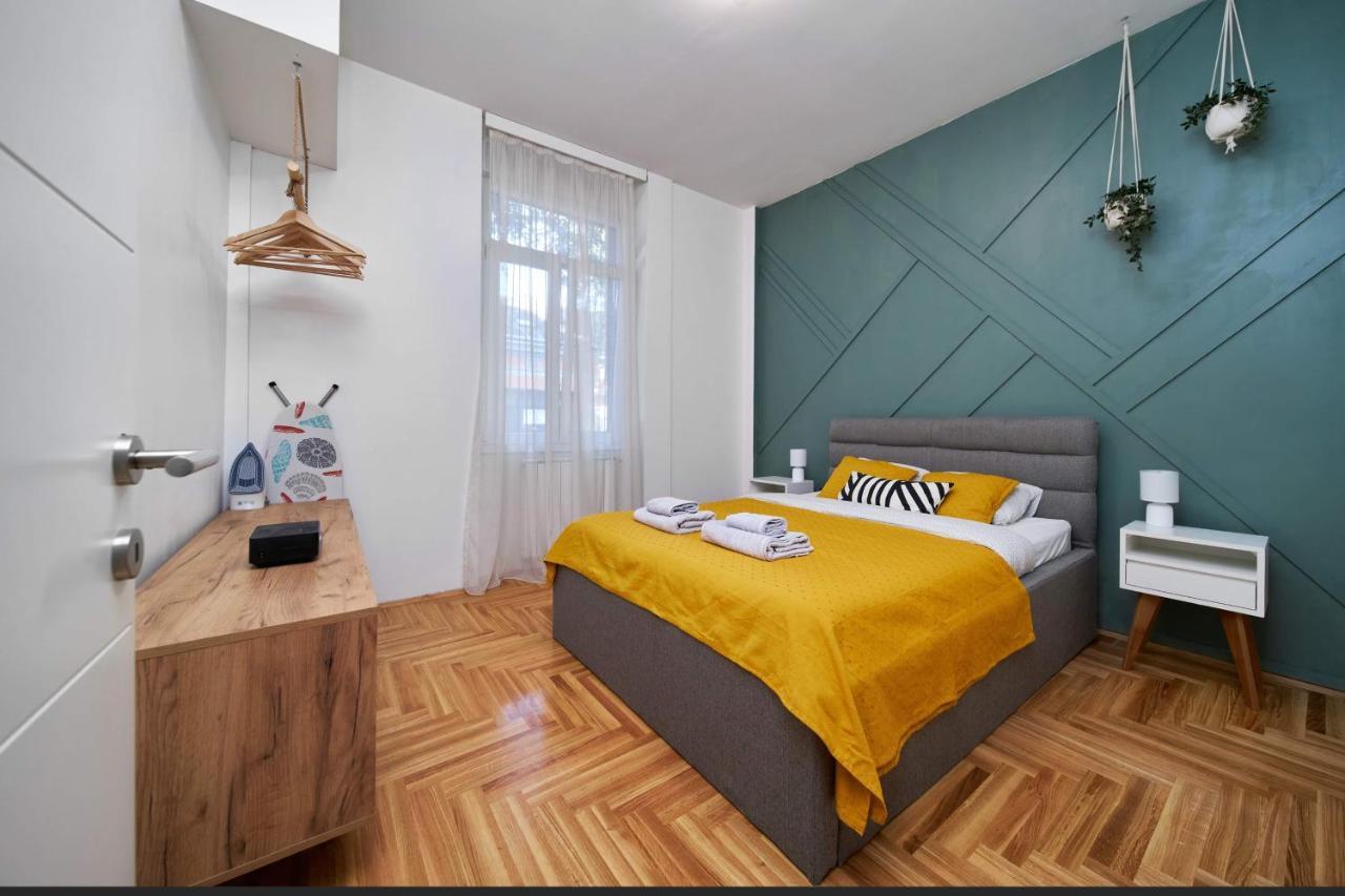 Modern Living Apt - Emberly - Private Parking Novi Sad Ngoại thất bức ảnh