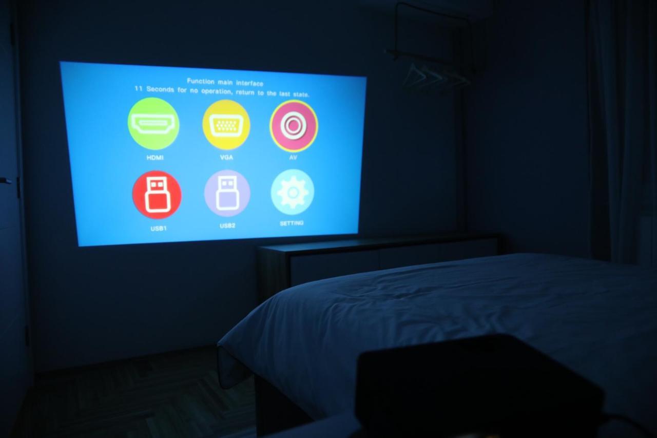 Modern Living Apt - Emberly - Private Parking Novi Sad Ngoại thất bức ảnh
